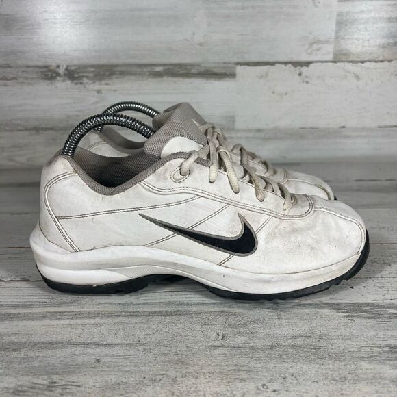 Nike Youth Golf Shoes 311621-101 Lace Up Black White Size 6 - Picture 1 of 9